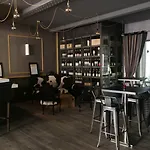 Hotel Saint Louis - Au Coeur Des Remparts Aigues-Mortes