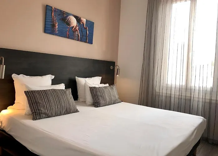 Saint Louis - Au Coeur Des Remparts 3*