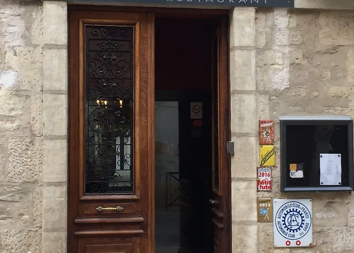 Hotel Saint Louis - Au Coeur Des Remparts 3*