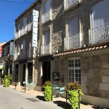 Hotel Saint Louis - Au Coeur Des Remparts 3*