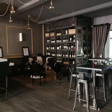 Saint Louis Hotel 3*